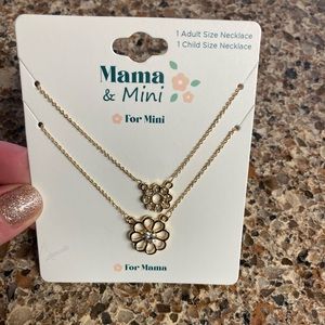 NWT Mama and Mini flower necklaces gold tone 1 adult and 1 child size matching